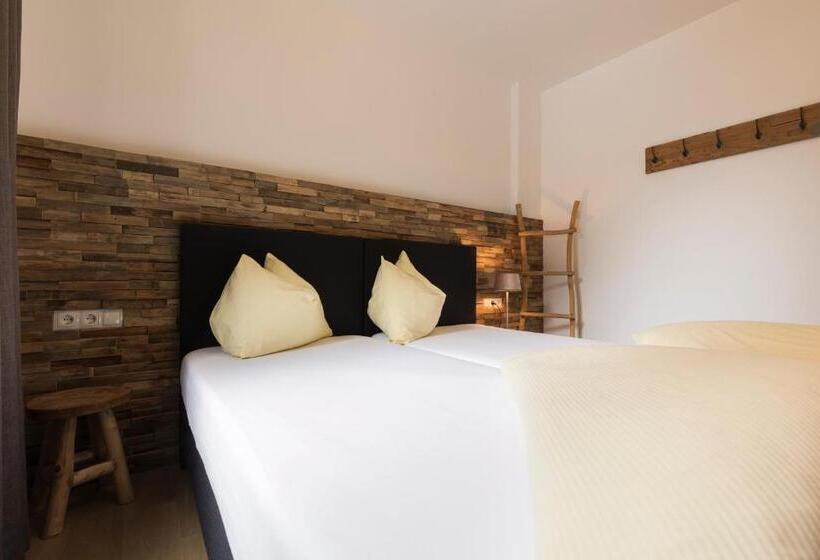 דירת חדר עם טרסה, Aparthotel Herzblick Gmbh