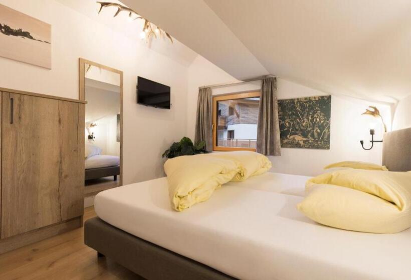 בית, 4 חדרי שינה, Aparthotel Herzblick Gmbh