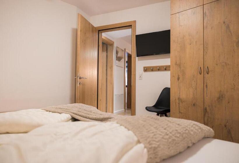 Апартаменты 3 Спальни, Aparthotel Herzblick Gmbh