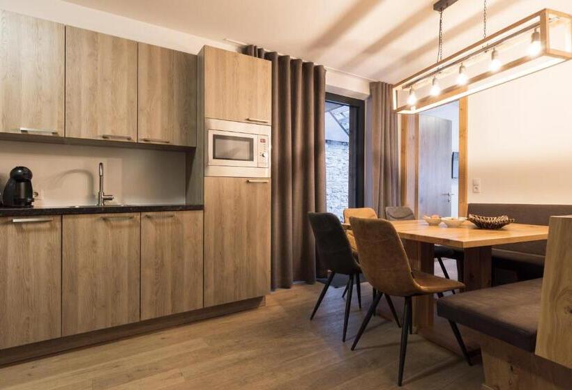 דירת שלושה חדרים, Aparthotel Herzblick Gmbh