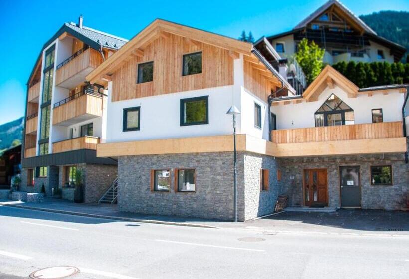 בית, 4 חדרי שינה, Aparthotel Herzblick Gmbh