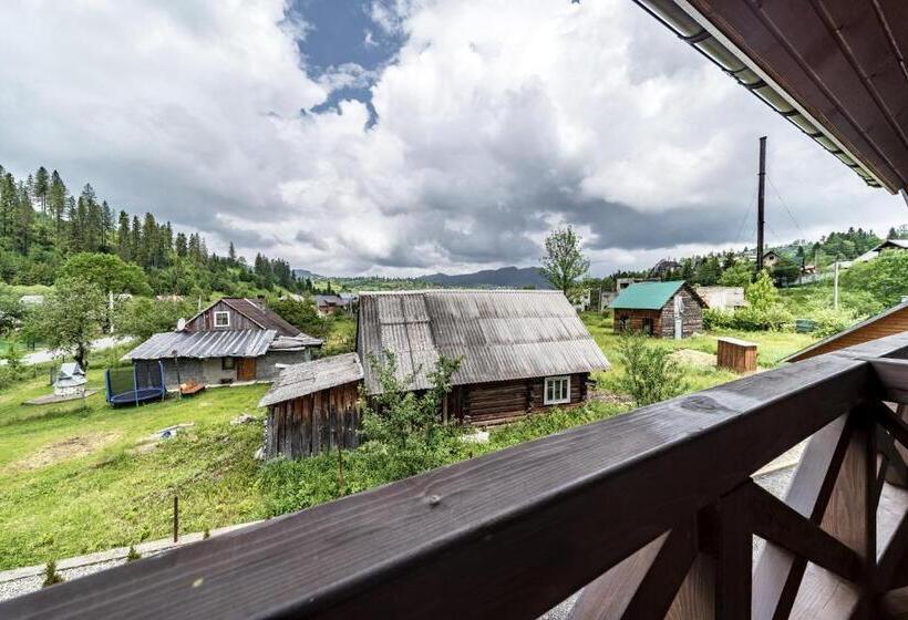 اتاق استاندارد با بالکن, Guest House