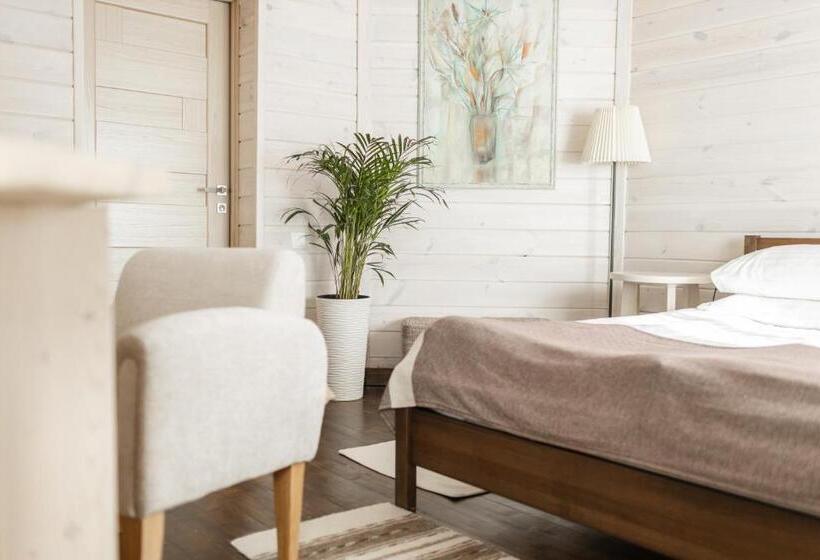 اتاق سوپریور, Guest House