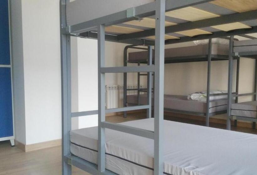 חדר משפחתי חדר אמבטיה משותף, Albergue De Benabarre Calumet