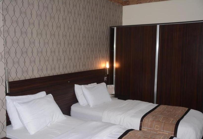 اتاق استاندارد سه نفره, Karlovyvary Hotel Ankawa