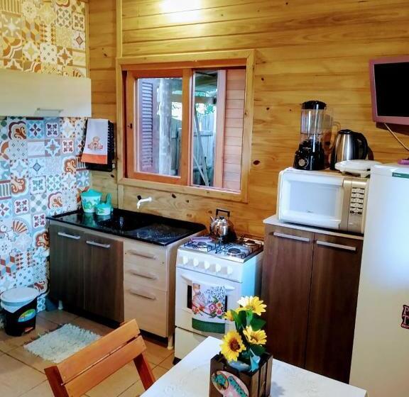 کلبه ییلاقی, Hindu Box Containers E Cabanas