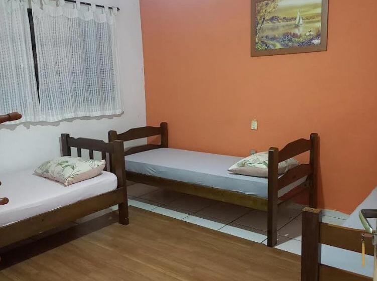 스탠다드 트리플 룸, Pousada Anhanguera