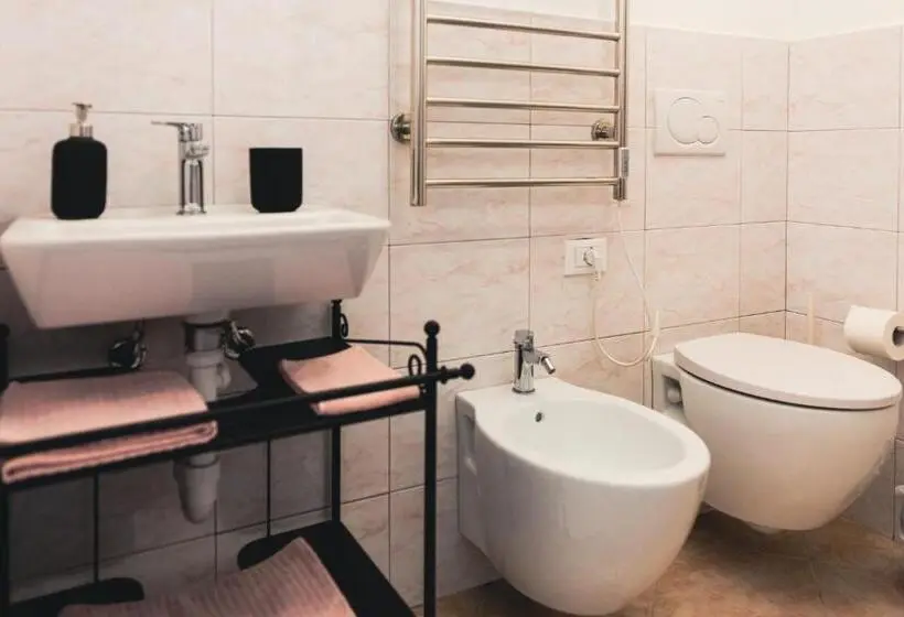 Standard Yhden Hengen Huone, Affittacamere Simotta