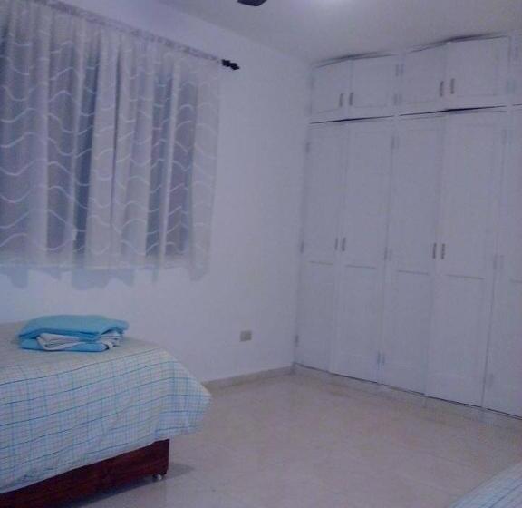 Апартаменты 3 Спальни, Posada Dilia Del Alba