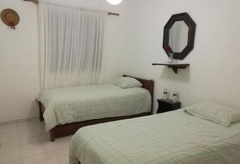 Апартаменты 3 Спальни, Posada Dilia Del Alba