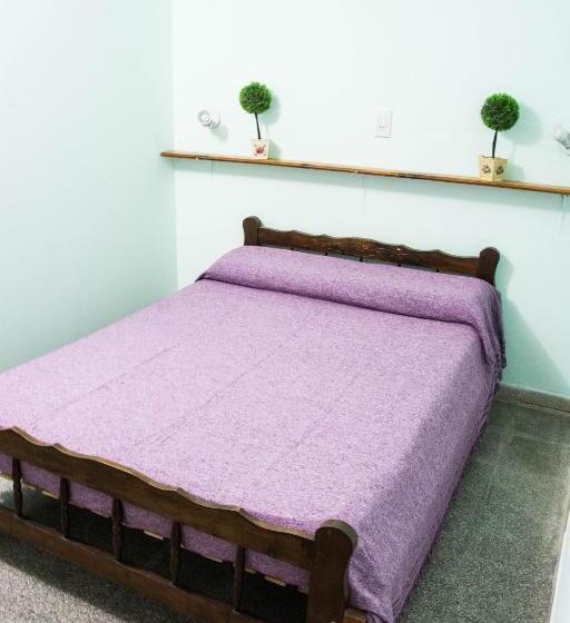 اتاق استاندارد سه نفره, El Quincho