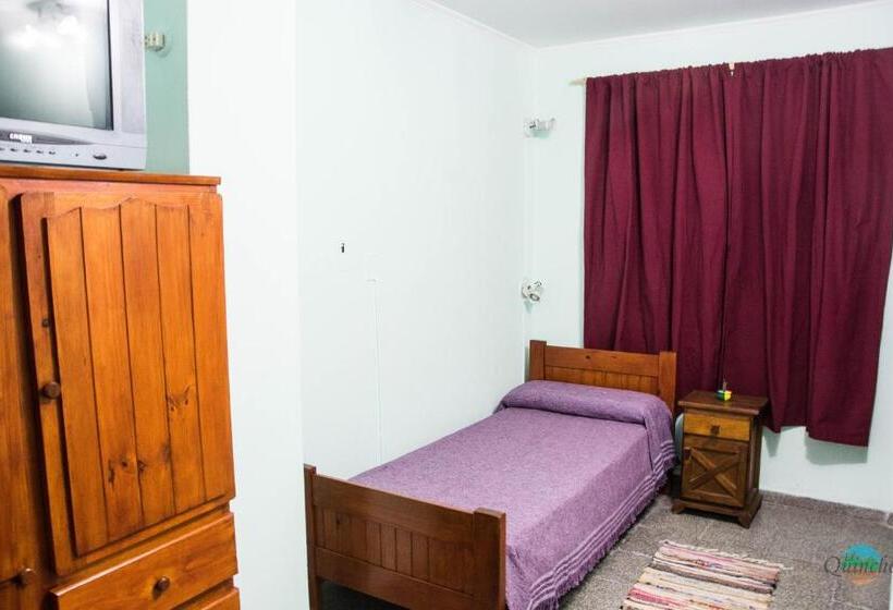 اتاق استاندارد سه نفره, El Quincho