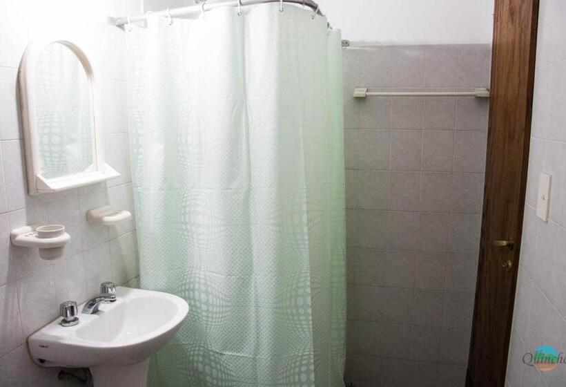 اتاق استاندارد چهار تخته, El Quincho