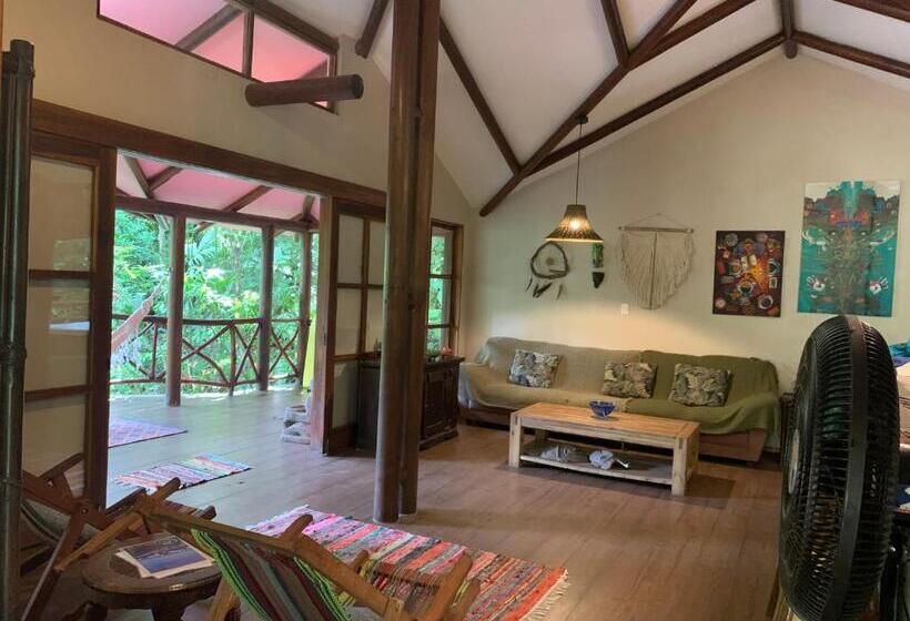 2ベッドルームハウス, Brigitte S Ranch