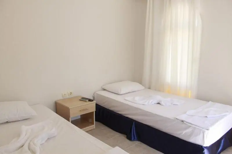 اتاق استاندارد سه نفره, Denizci Pansiyon
