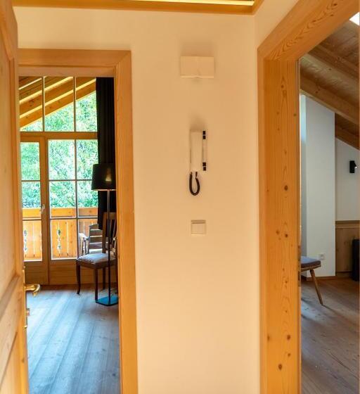 דירת חדר, Ganoihof Apartments