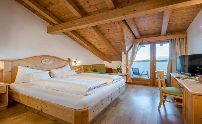 חדר סטנדרט נוף להרים, Tratterhof Mountain Sky