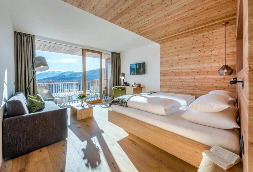 סוויטת ג'וניור דלוקס, Tratterhof Mountain Sky