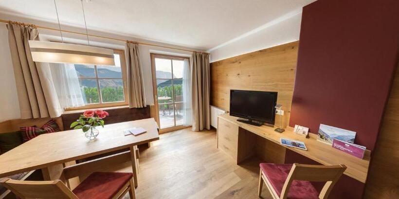 דירת שני חדרים, Tratterhof Mountain Sky