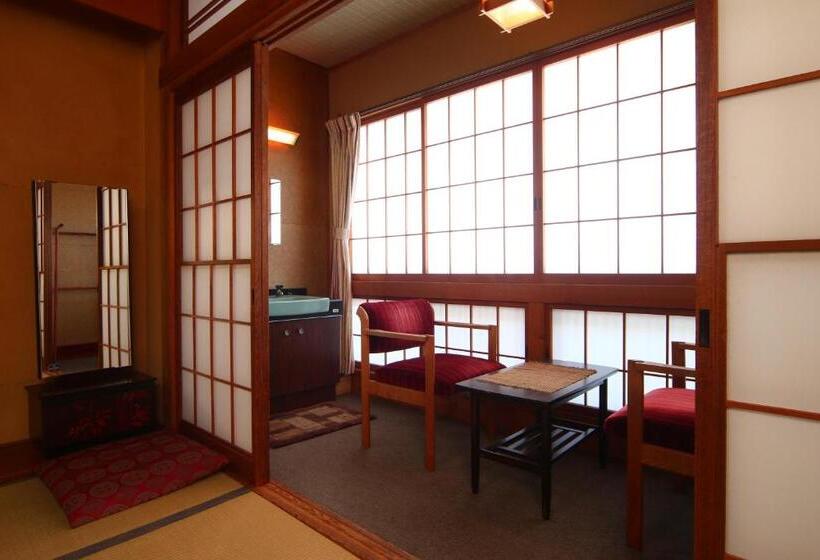 اتاق استاندارد چهار تخته, Chitosekan