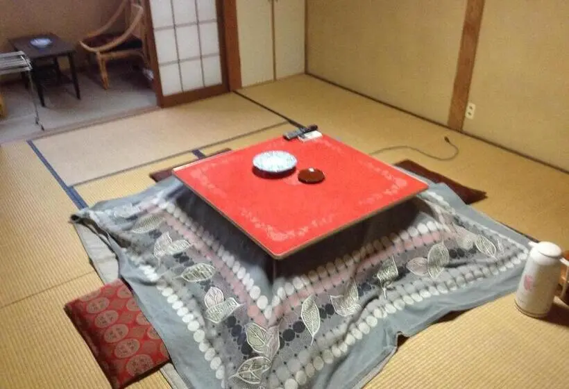 スタンダード４人部屋, Chitosekan