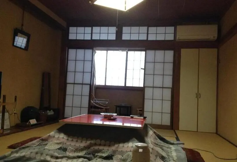 スタンダード４人部屋, Chitosekan