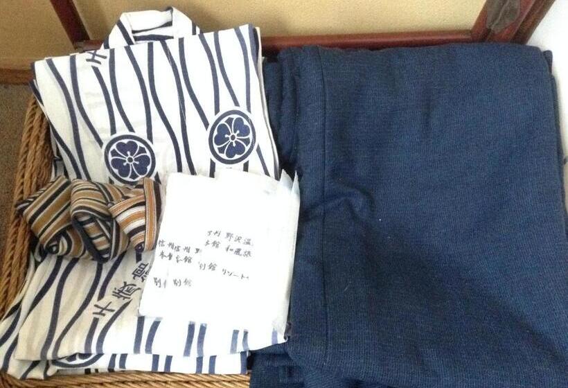 اتاق استاندارد چهار تخته, Chitosekan