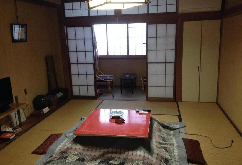 اتاق استاندارد چهار تخته, Chitosekan