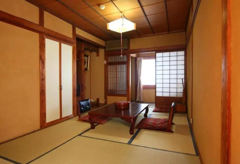 浴室共有スタンダード４人用ルーム, Chitosekan