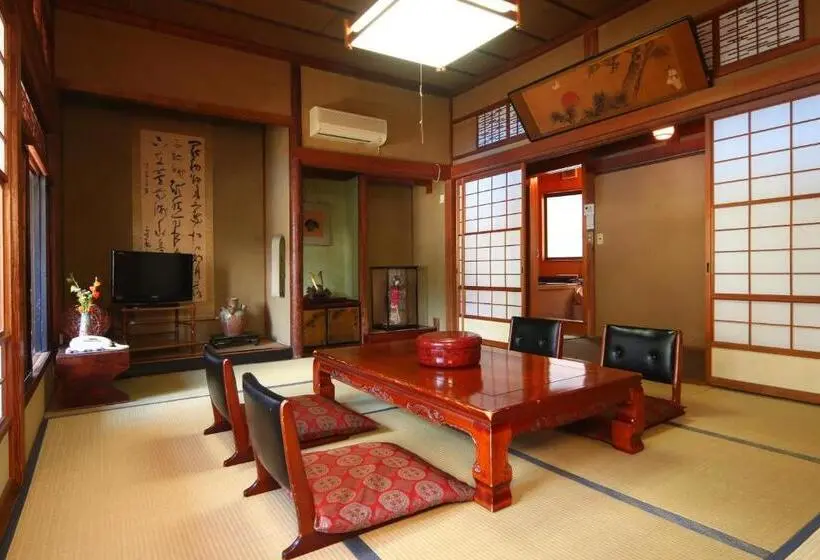 浴室共有ファミリールーム, Chitosekan