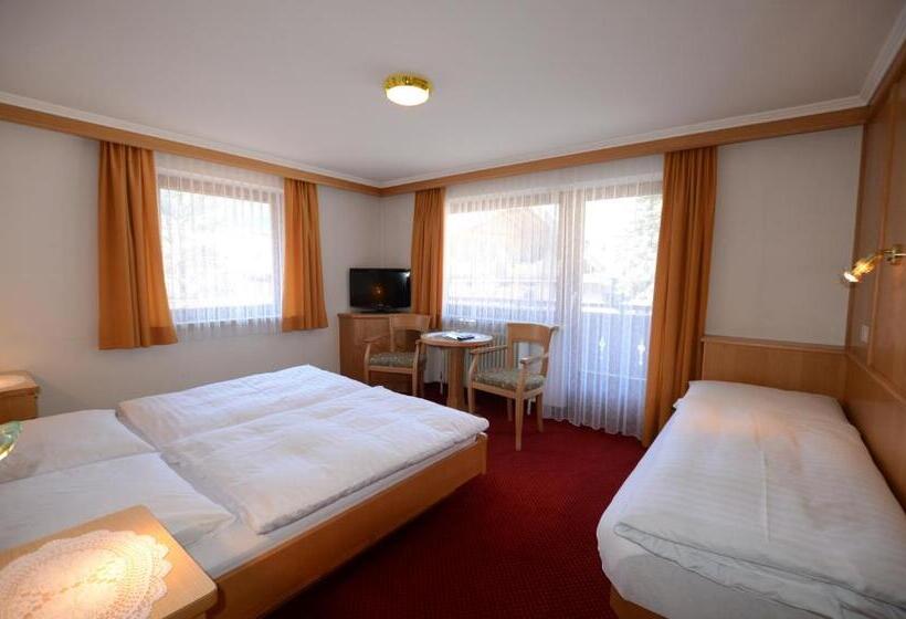 اتاق استاندارد سه تخته با بالکن, Haus Monika Und Haus Claudia