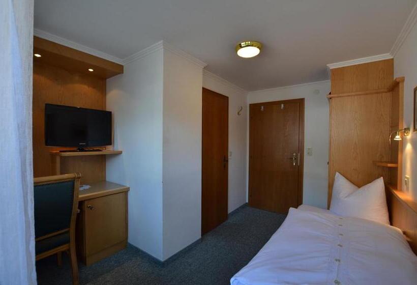 اتاق استاندارد یک نفره, Haus Monika Und Haus Claudia