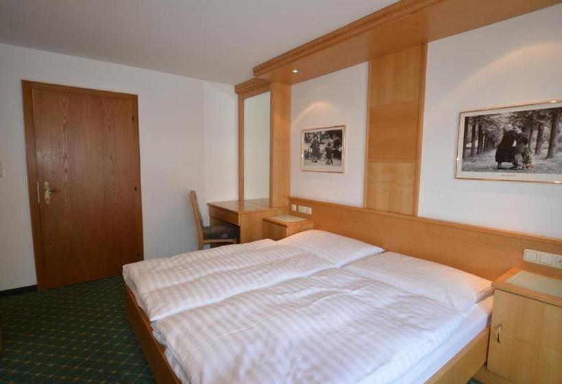 اتاق استاندارد با چشم‌انداز کوهستان, Haus Monika Und Haus Claudia