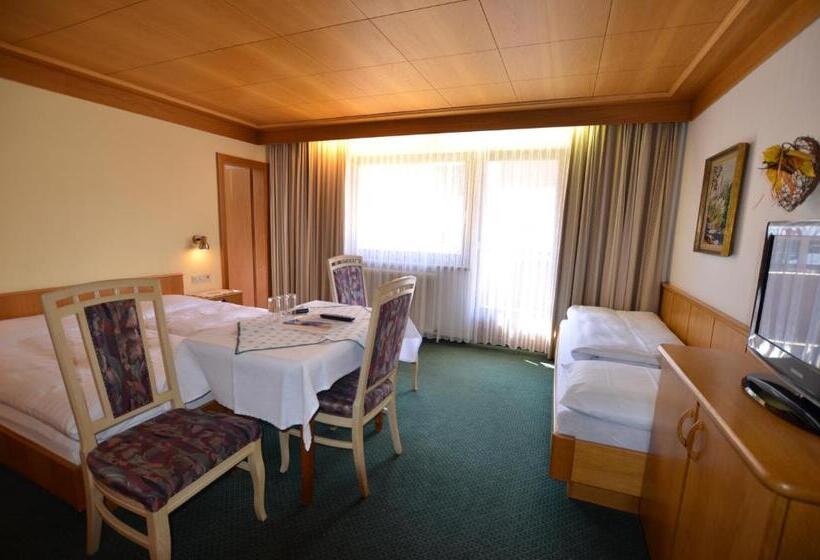 اتاق استاندارد سه نفره, Haus Monika Und Haus Claudia