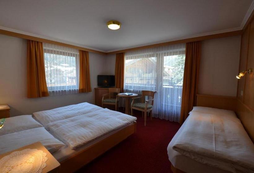 اتاق استاندارد سه نفره, Haus Monika Und Haus Claudia