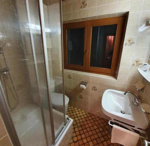 Номер Стандарт Трехместный, Haus Monika Und Haus Claudia