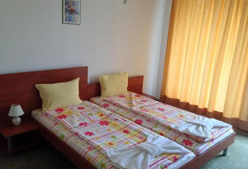 اتاق استاندارد با بالکن, Lilia Guest House