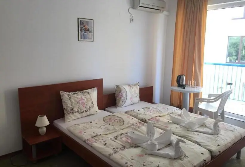اتاق استاندارد با بالکن, Lilia Guest House
