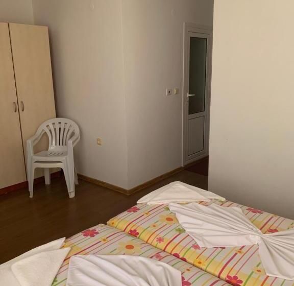 شقة غرفة نوم واحدة مزودة بشُرفة, Lilia Guest House