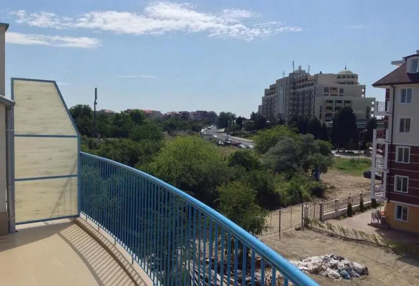 استودیو استاندارد با تراس, Lilia Guest House