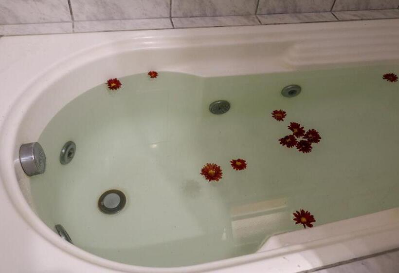 스탠다드 자쿠지 룸, Pousada Arco íris