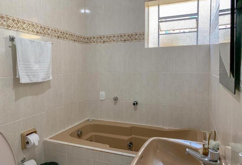 스탠다드 트리플 룸, Pousada Arco íris