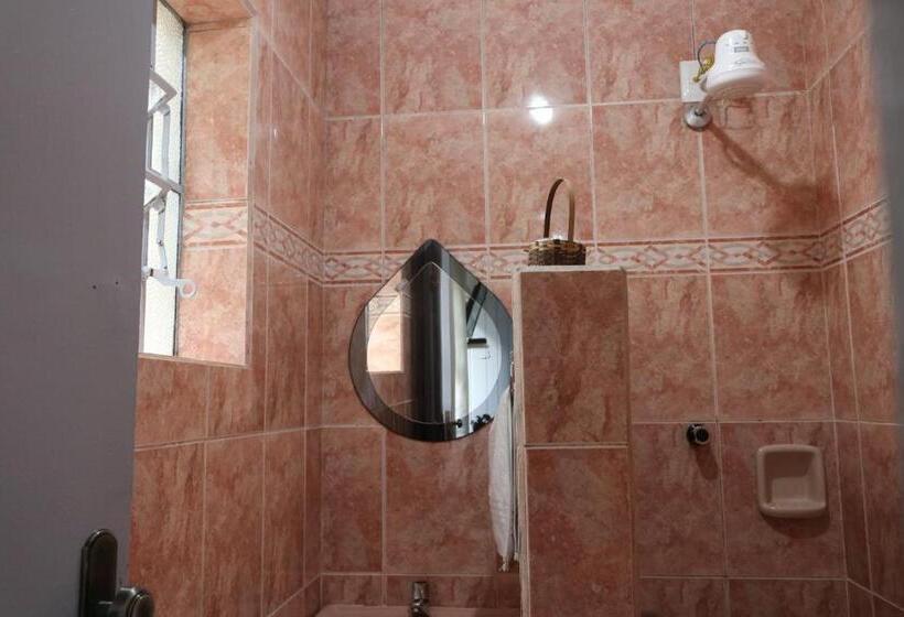 스탠다드 트리플 룸, Pousada Arco íris