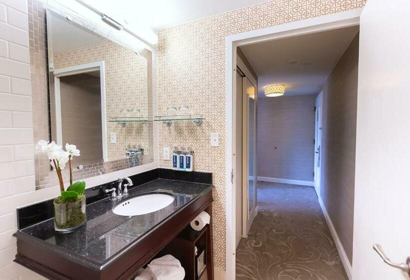이그제큐티브 스위트 킹침대, Hamilton Hotel Washington Dc