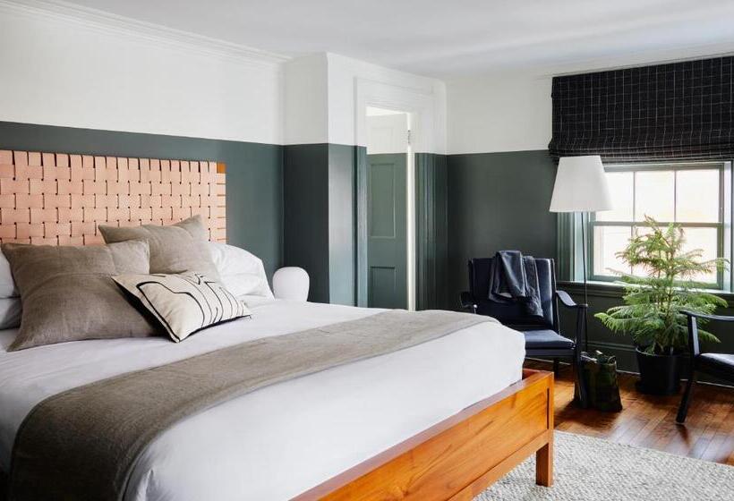 اتاق استاندارد, Blind Tiger Portland Danforth Street