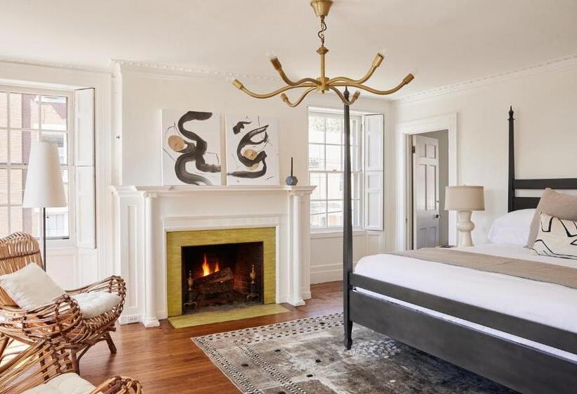 اتاق استاندارد, Blind Tiger Portland Danforth Street