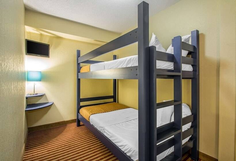 Семейный Номер, Comfort Inn & Suites Kissimmee By The Parks