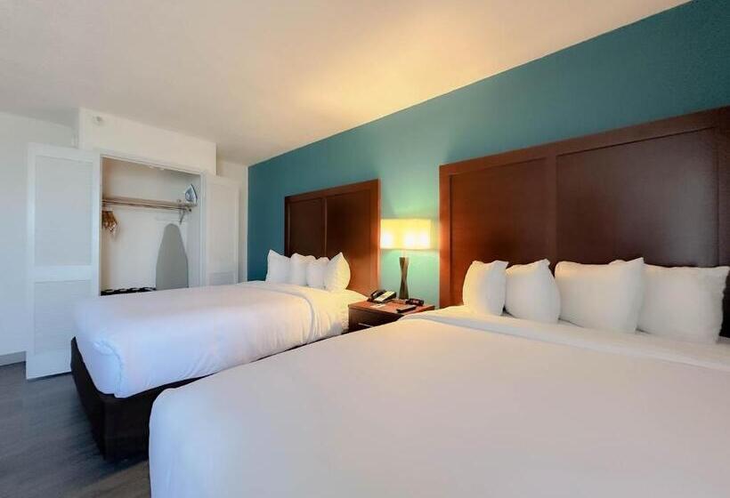 Семейный Номер, Comfort Inn & Suites Kissimmee By The Parks