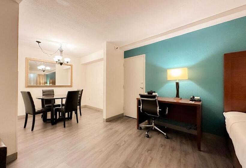 Suíte Superior, Comfort Inn & Suites Kissimmee By The Parks