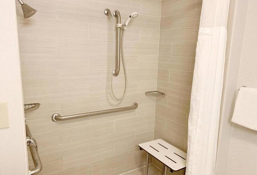 Стандартный Номер Кровать Кинг, Courtyard By Marriott Cleveland Westlake